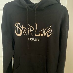 Black Graphic Hoodie with Tour Print Karol G